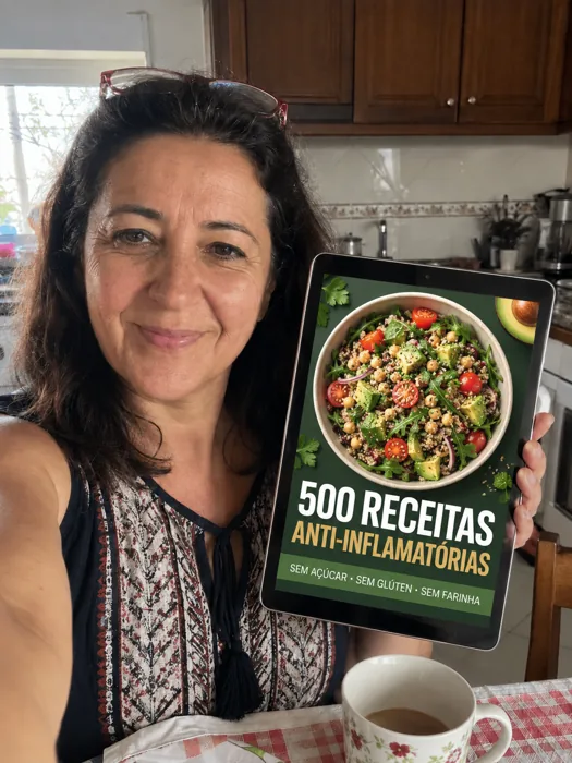 Foto de cliente com o livro 500 Receitas